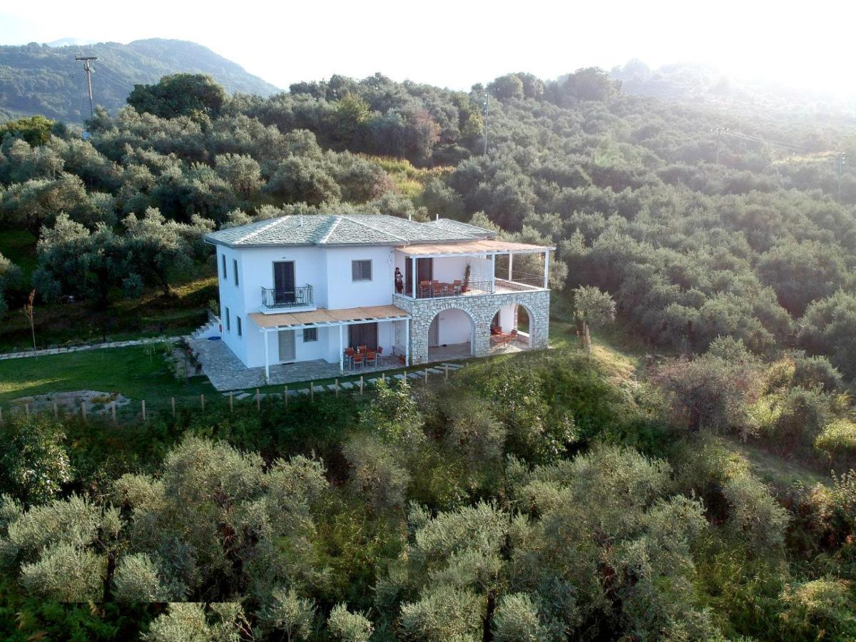Moses Villa Khorevtón Luaran gambar