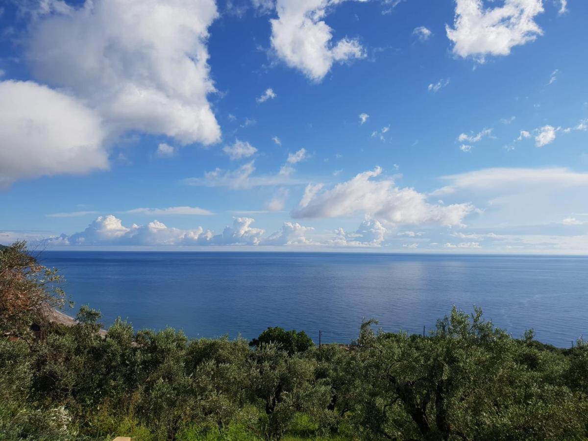 Moses Villa Khorevtón Luaran gambar